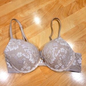 Victoria's Secret Body By Victoria Perfect Shape Convertible Bra Size 34C